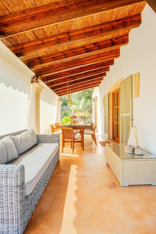 Xisco Villa *